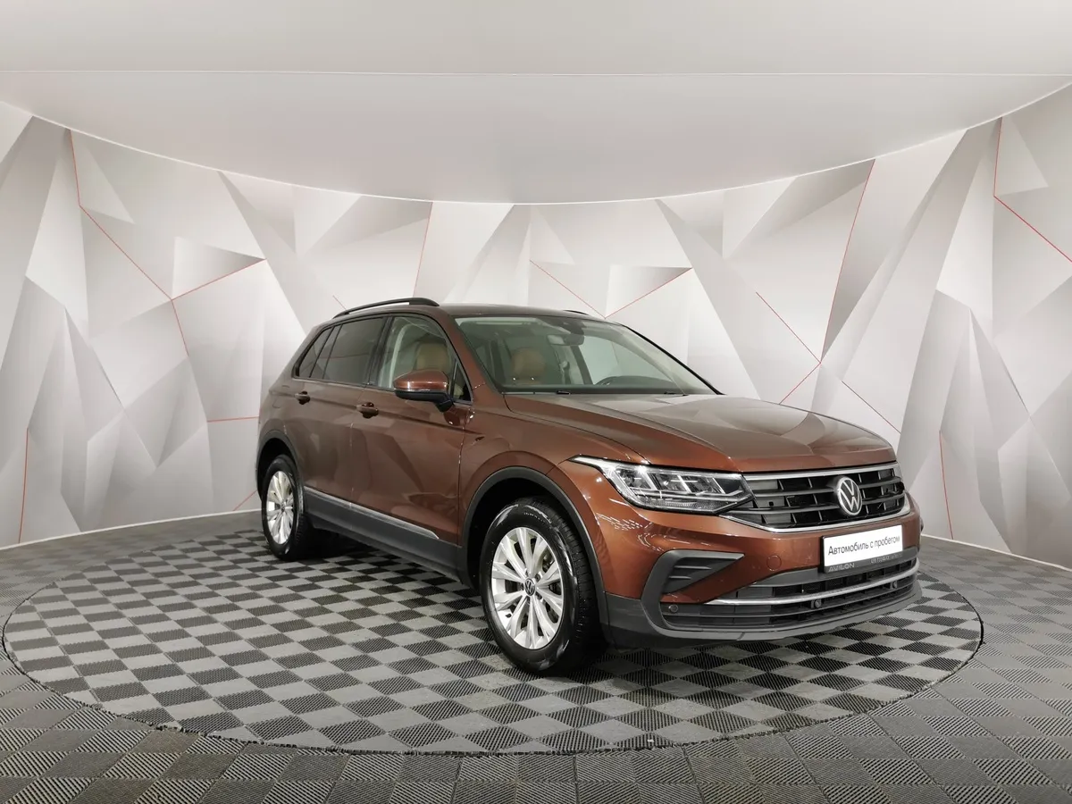Volkswagen Tiguan 2.0 TSI 4Motion AT (180 л.с.) Status Коричневый в АВИЛОН. Слайд №3