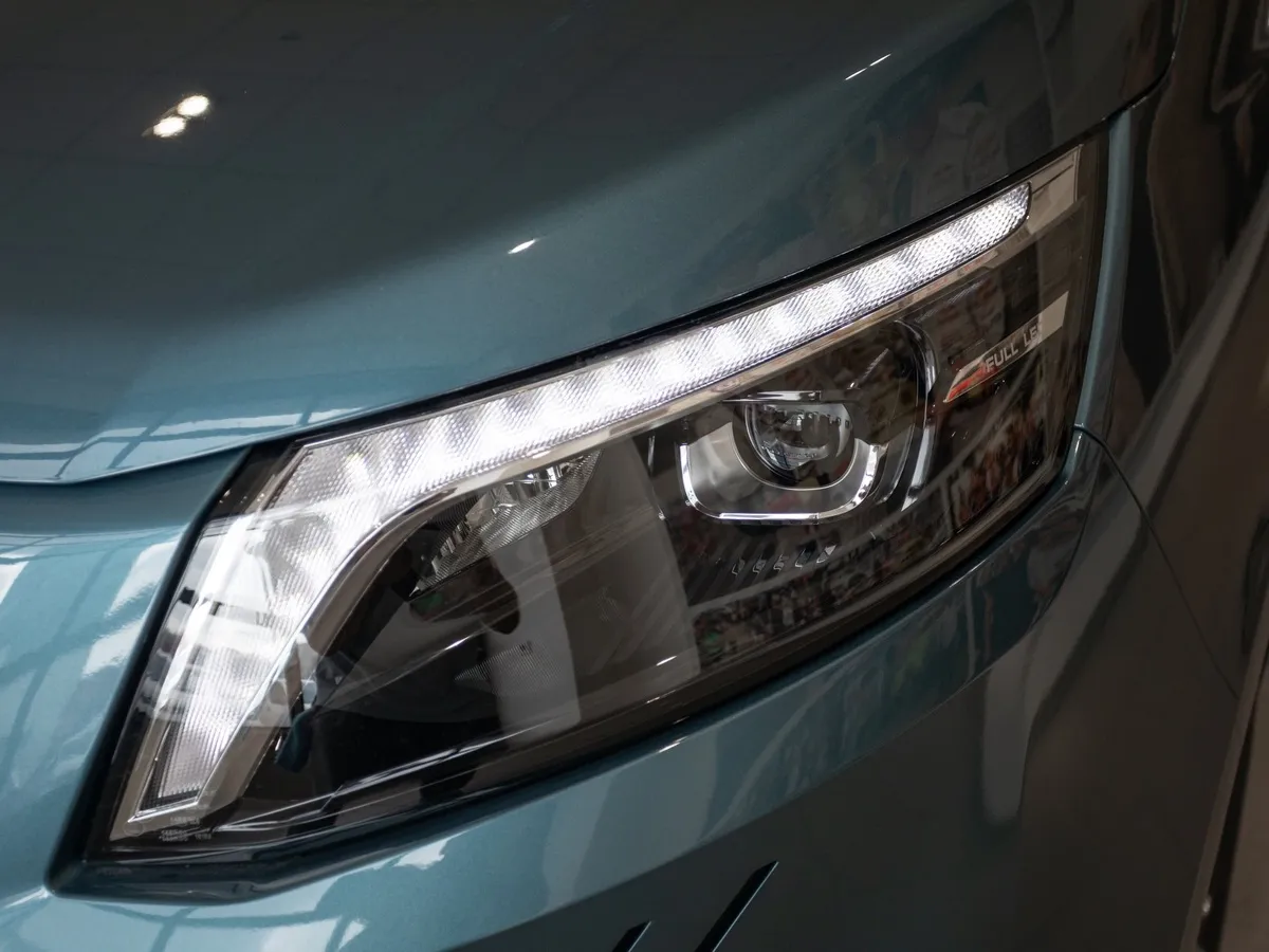 Foton View 2.0D 8AT RWD (159 л.с.) H2 2195 Синий в АВИЛОН. Слайд №11