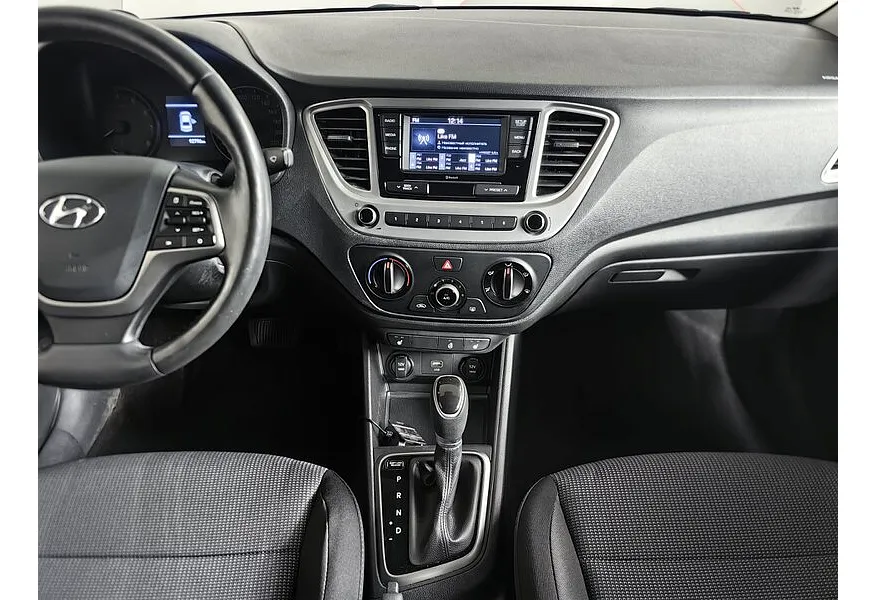 Hyundai Solaris 1.6 AT (123 л.с.) Comfort Черный в АВИЛОН. Слайд №15