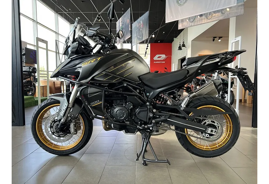 QJMOTOR SRT 900SX 900 см³ (95 л.с.) (95) 904 Черный в АВИЛОН. Слайд №12 QJMOTOR SRT 900SX 900 см³ (95 л.с.) (95) 904 Черный в АВИЛОН. Слайд №12