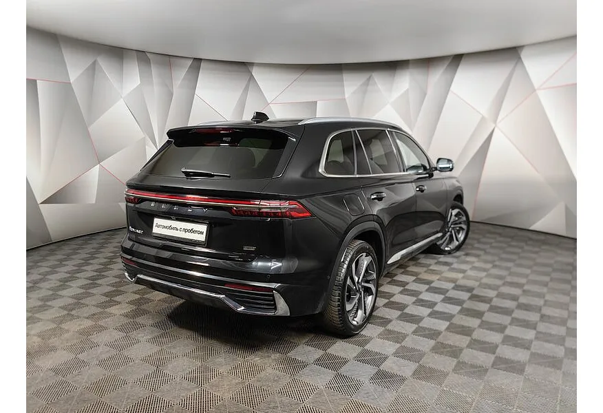 Geely Monjaro 2.0T 8AT 4WD (238 л.с.) Flagship Черный в АВИЛОН. Слайд №2