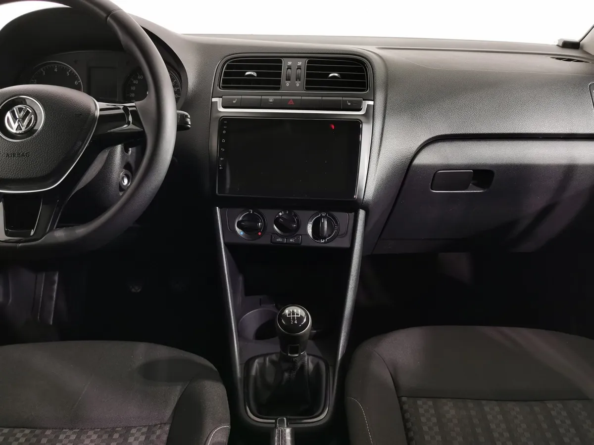 Volkswagen Polo 1.6 MT (105 л.с.) Trendline Белый в АВИЛОН. Слайд №14