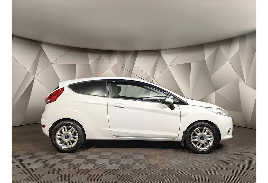 LIVE. Слайд №4