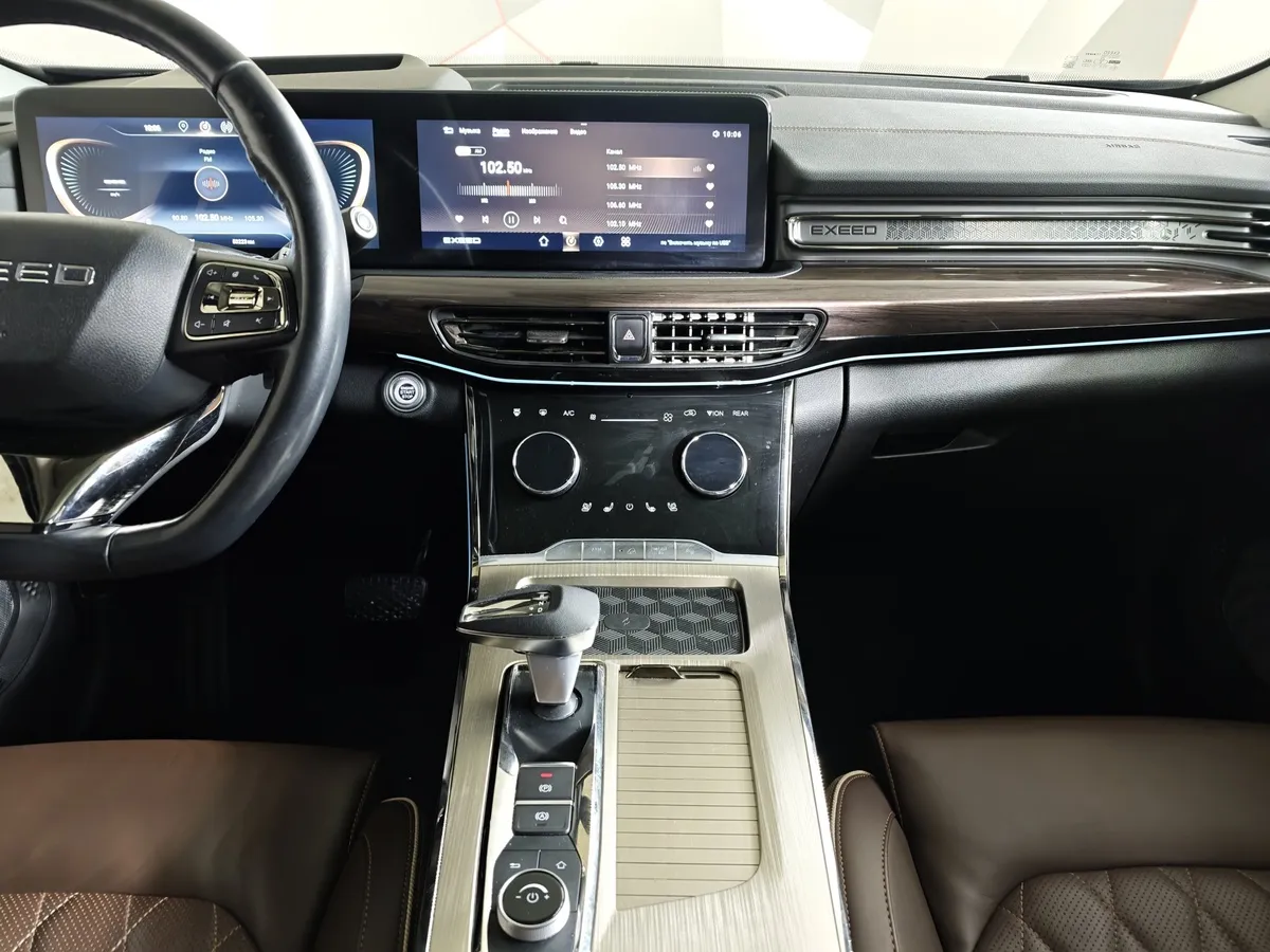 EXEED VX 2.0 AMT AWD (249 л.с.) President Limited Edition Зеленый в АВИЛОН. Слайд №15