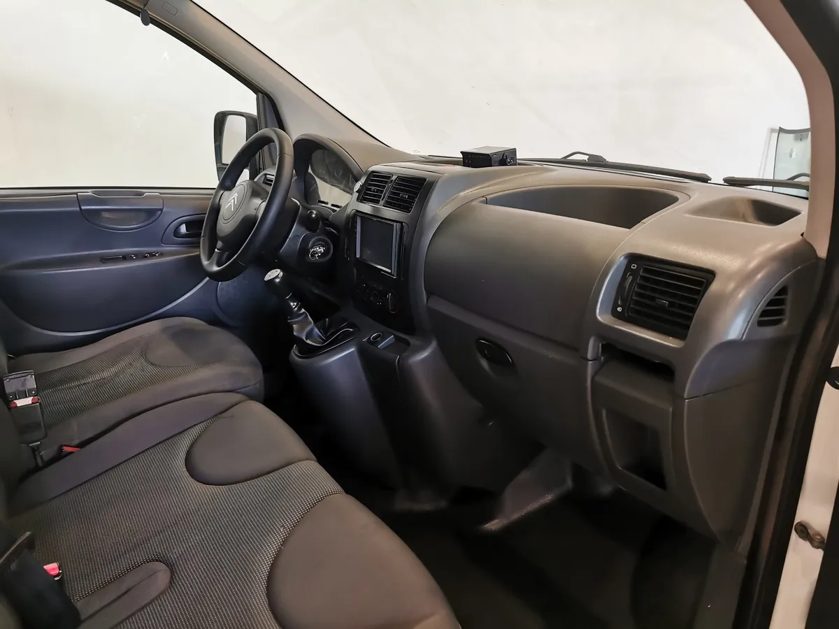 Citroen Jumpy 1.6 HDi MT L2 2.5т (90 л.с.) Белый в АВИЛОН. Слайд №12