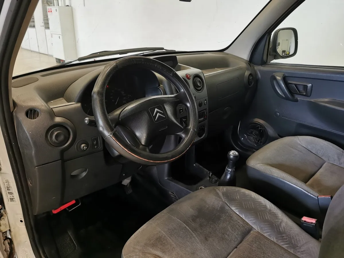 Citroen Berlingo 1.9 D MT (69 л.с.) Белый в АВИЛОН. Слайд №10