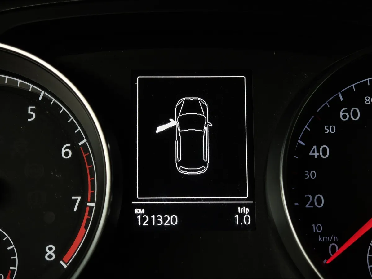 Volkswagen Golf 1.4 TSI BlueMotion DSG (122 л.с.) Comfortline Голубой в АВИЛОН. Слайд №18