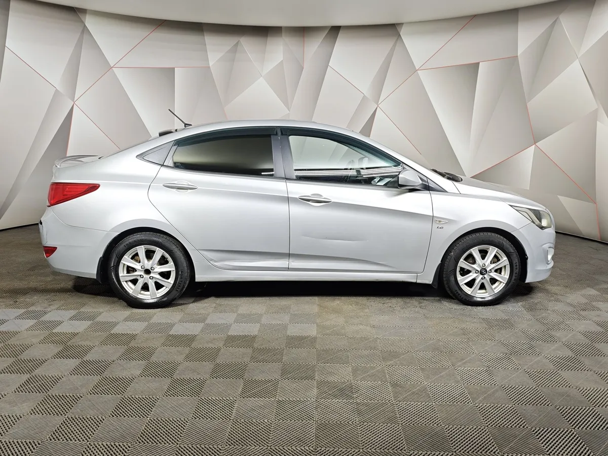 Hyundai Solaris 1.6 AT (123 л.с.) Elegance Серый в АВИЛОН. Слайд №6