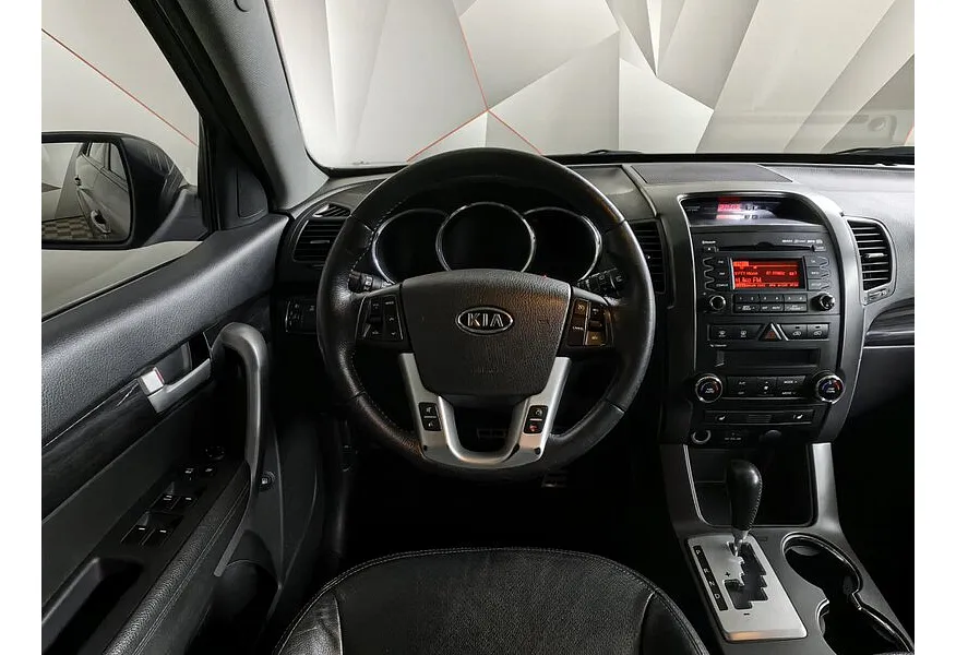 Kia Sorento 2.4 AT 4WD (175 л.с.) Comfort Серый в АВИЛОН. Слайд №19