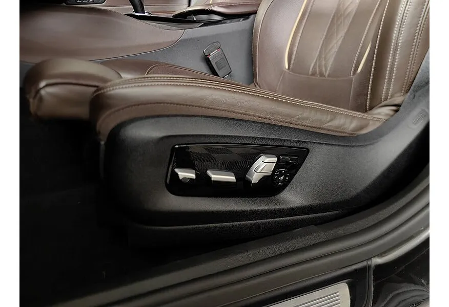 BMW 6 серия 630d xDrive Steptronic (249 л.с.) M Sport Pro Серый в АВИЛОН. Слайд №16