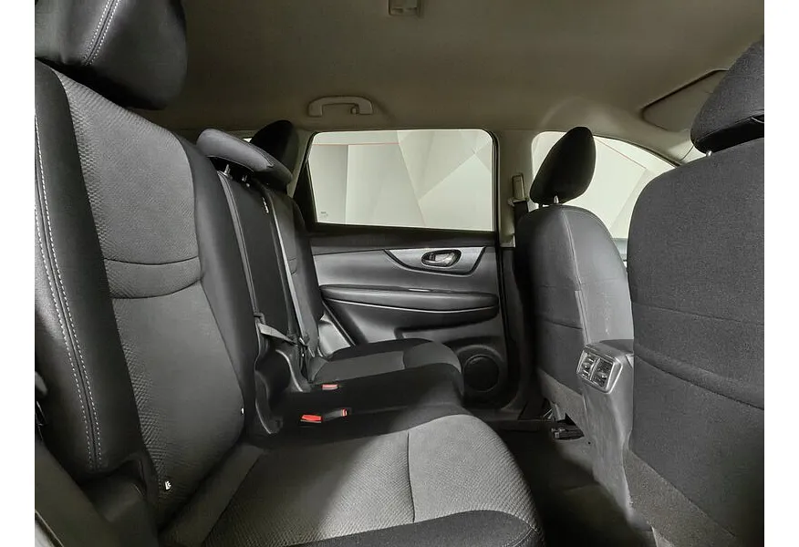 Nissan X-Trail 2.0 CVT (144 л.с.) Серебристый в АВИЛОН. Слайд №15