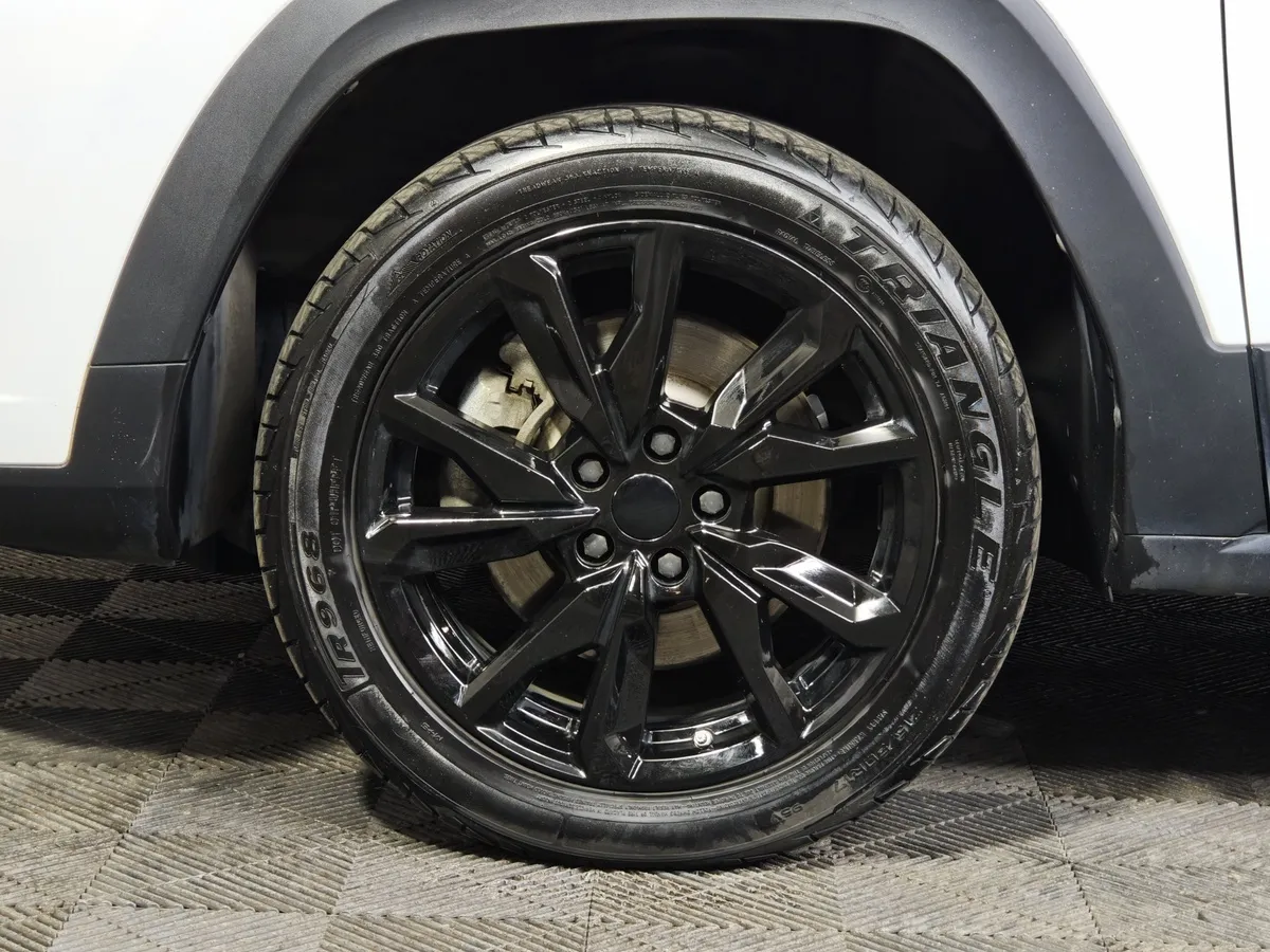 Москвич 3 1.5 CVT (136 л.с.) Standart Plus Белый в АВИЛОН. Слайд №9