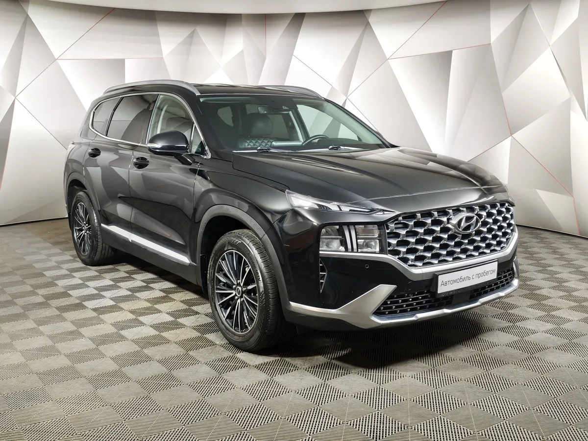 Hyundai Santa Fe 2.5 AWD 6AT (180 л.с.) High-Tech Черный в АВИЛОН. Слайд №3