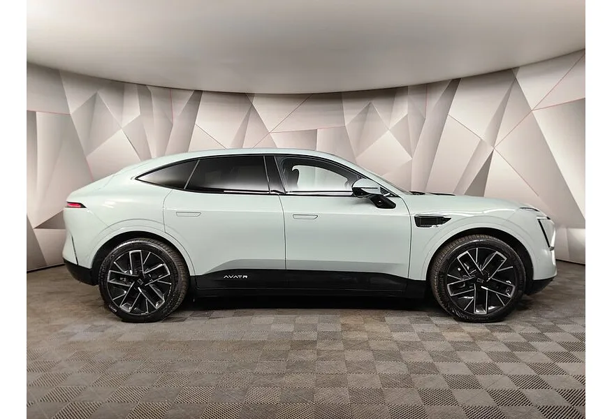 Avatr 11 Long Range Dual Motor AT 4WD (309 л.с.)  Luxury Edition  Зеленый в АВИЛОН. Слайд №6