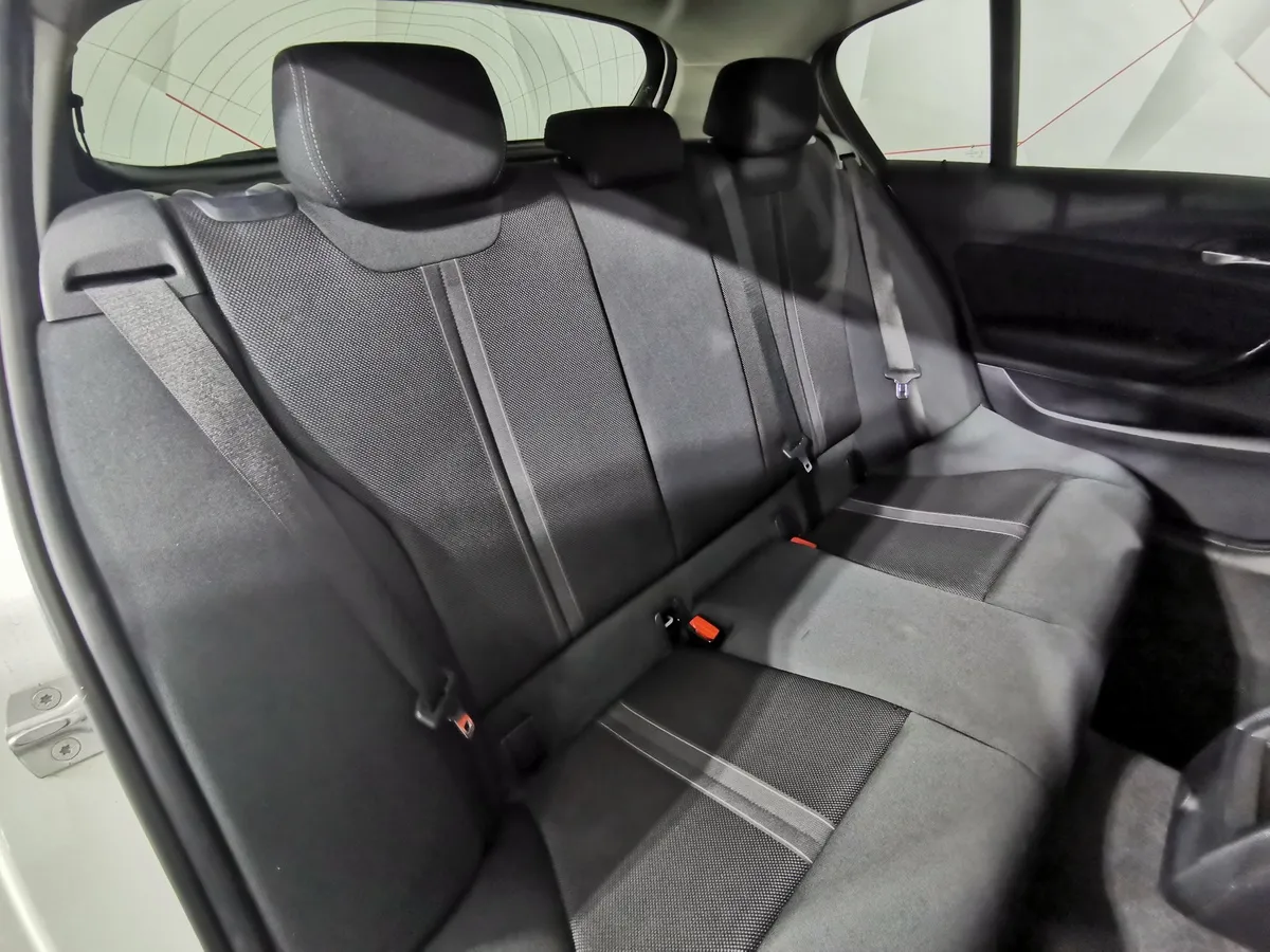 BMW 1 серия 118i AT (136 л.с.) Белый в АВИЛОН. Слайд №14