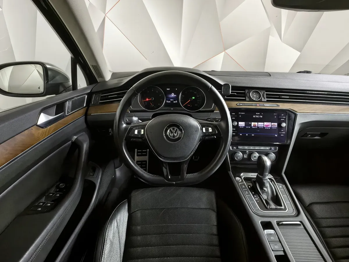 Volkswagen Passat 2.0 TSI BlueMotion DSG 4motion (220 л.с.) Variant Черный в АВИЛОН. Слайд №20