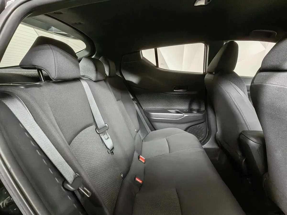 Toyota C-HR 1.2 MT (116 л.с.) Черный в АВИЛОН. Слайд №15