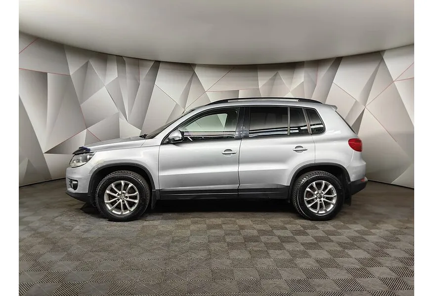 Volkswagen Tiguan 1.4 TSI BlueMotion MT (122 л.с.) Allstar Серебристый в АВИЛОН. Слайд №5
