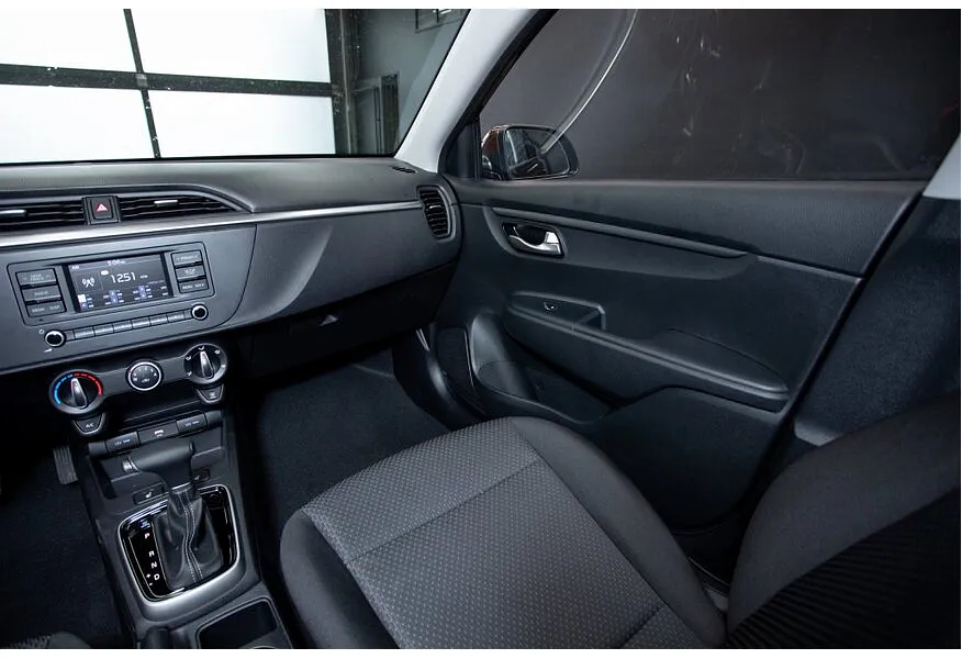 LIVE. Слайд №8