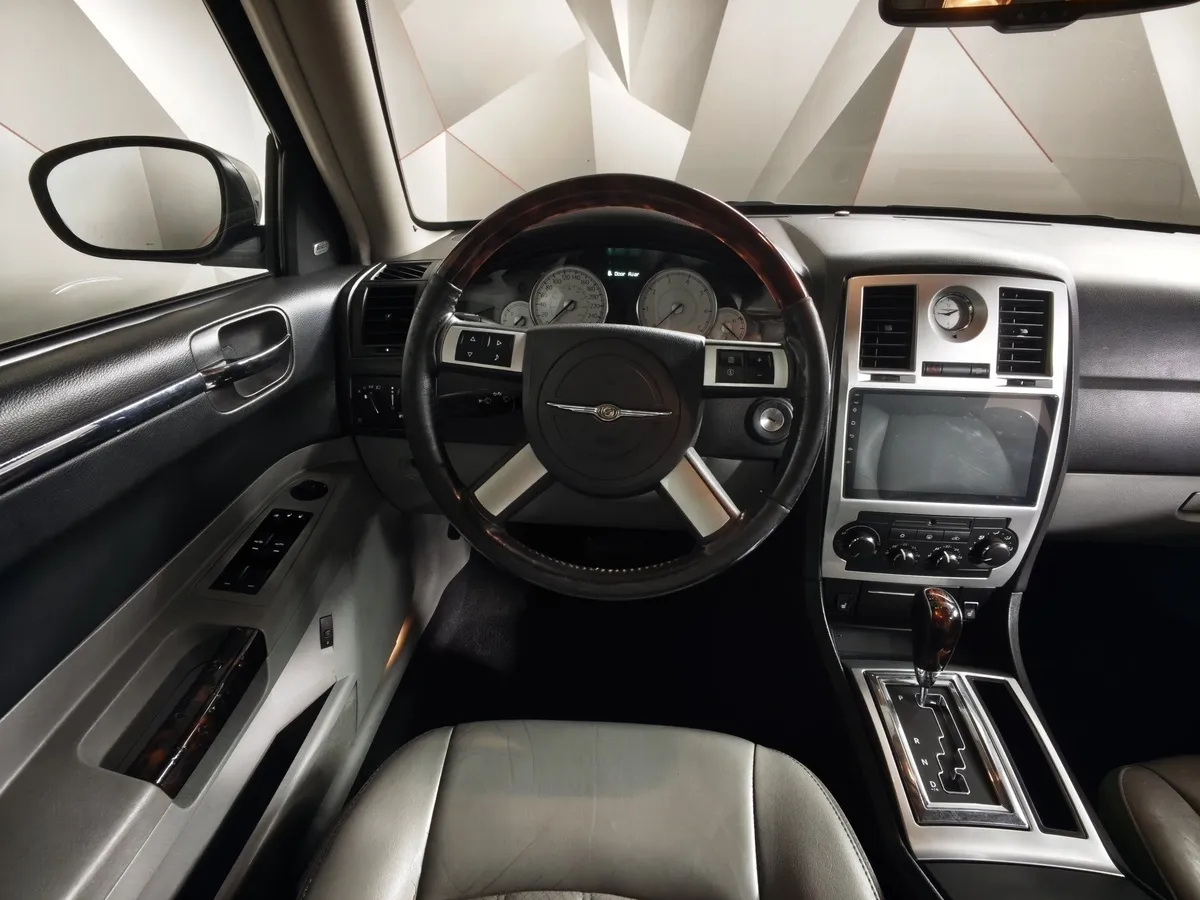 Chrysler 300C 3.5 AT (249 л.с.) Черный в АВИЛОН. Слайд №20
