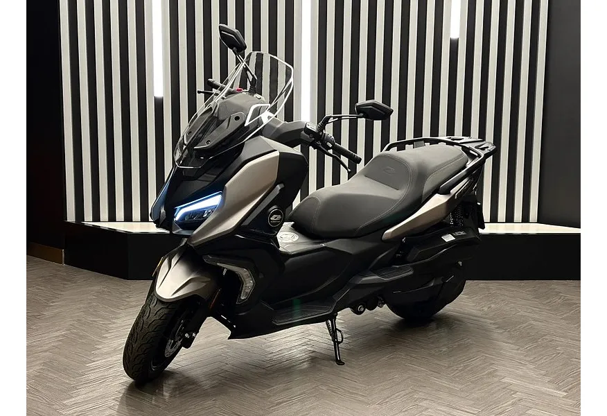 АВИЛОН - QJMOTOR FORT 350 350 см³ (34 л.с.) 350 Серый - slide 0