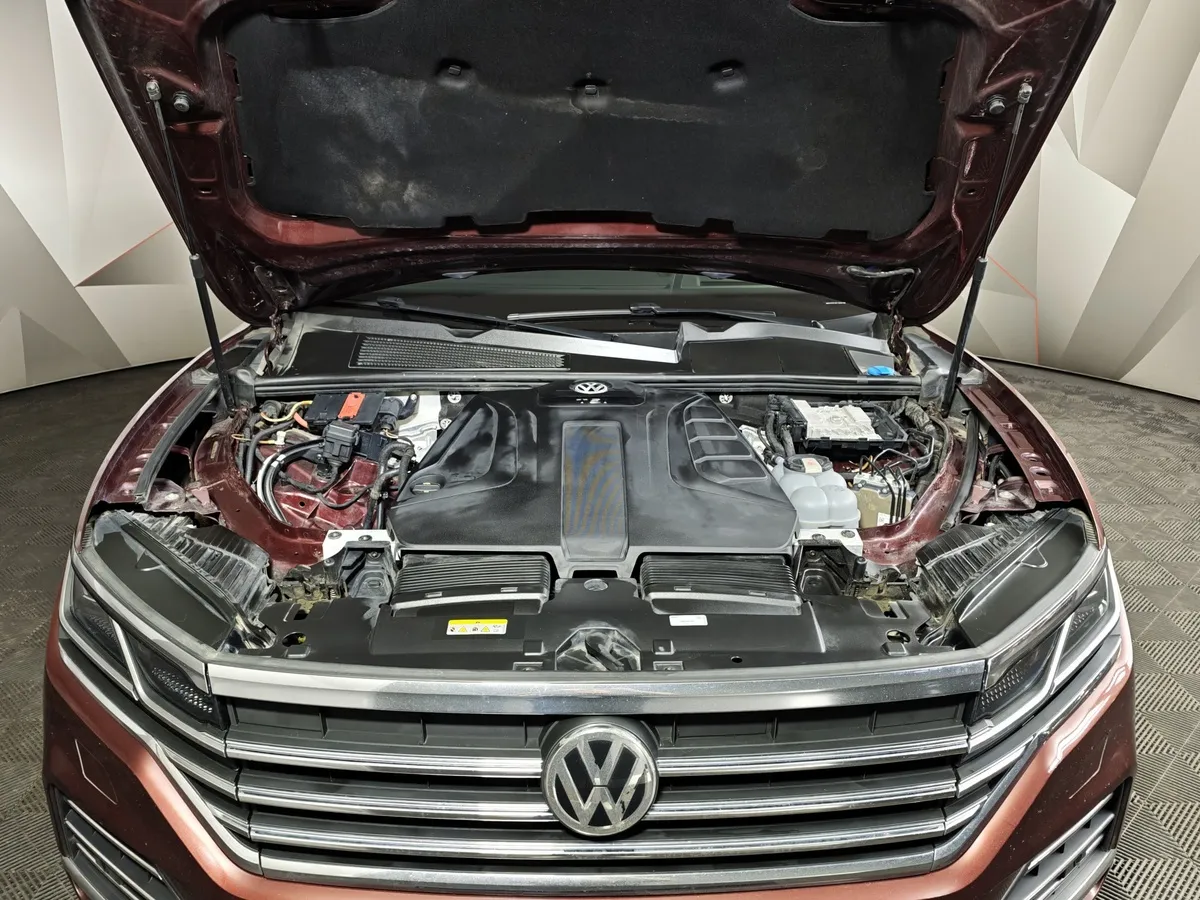 Volkswagen Touareg 3.0 V6 TDI Tiptronic 4Motion (249 л.с.) Respect Красный в АВИЛОН. Слайд №11