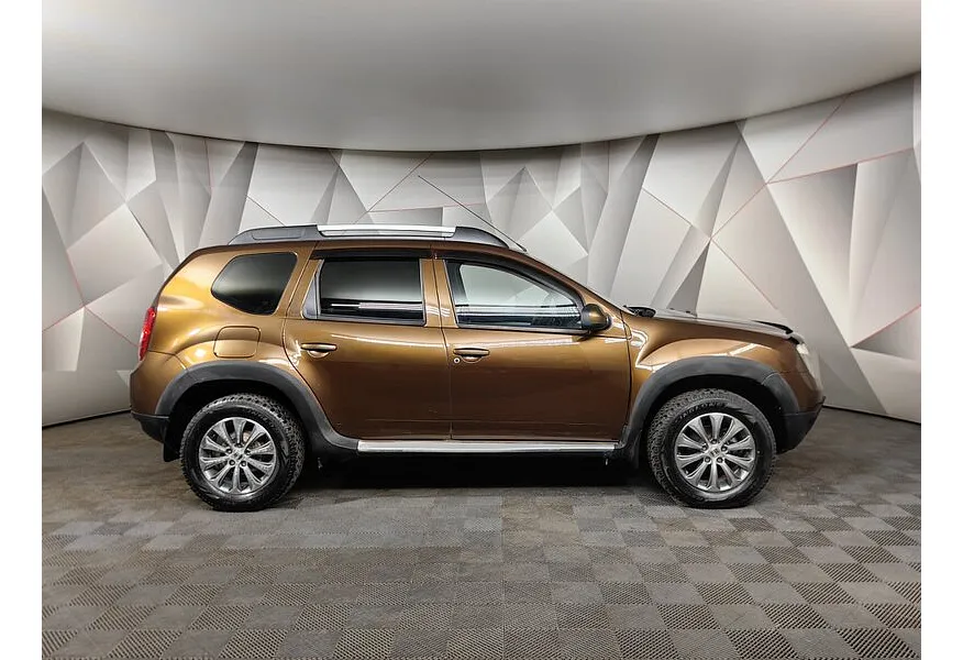 Renault Duster 1.6 MT 4x4 (114 л.с.) Коричневый в АВИЛОН. Слайд №6
