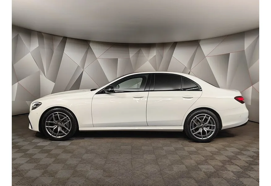 АВИЛОН - Mercedes-Benz E-Класс E 200 4MATIC 9G-TRONIC (184 л.с.) Sport Белый - slide 2