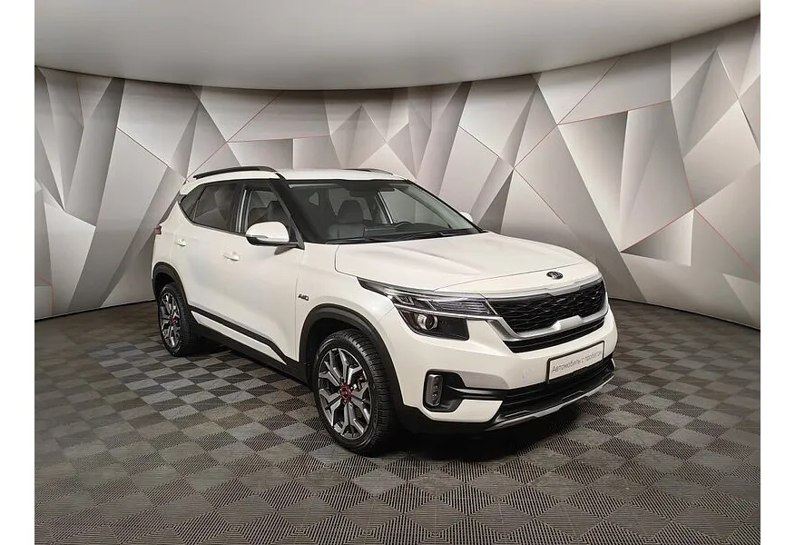 Kia Seltos 2.0 MPI 4WD IVT (149 л.с.) Style Белый в АВИЛОН. Слайд №3