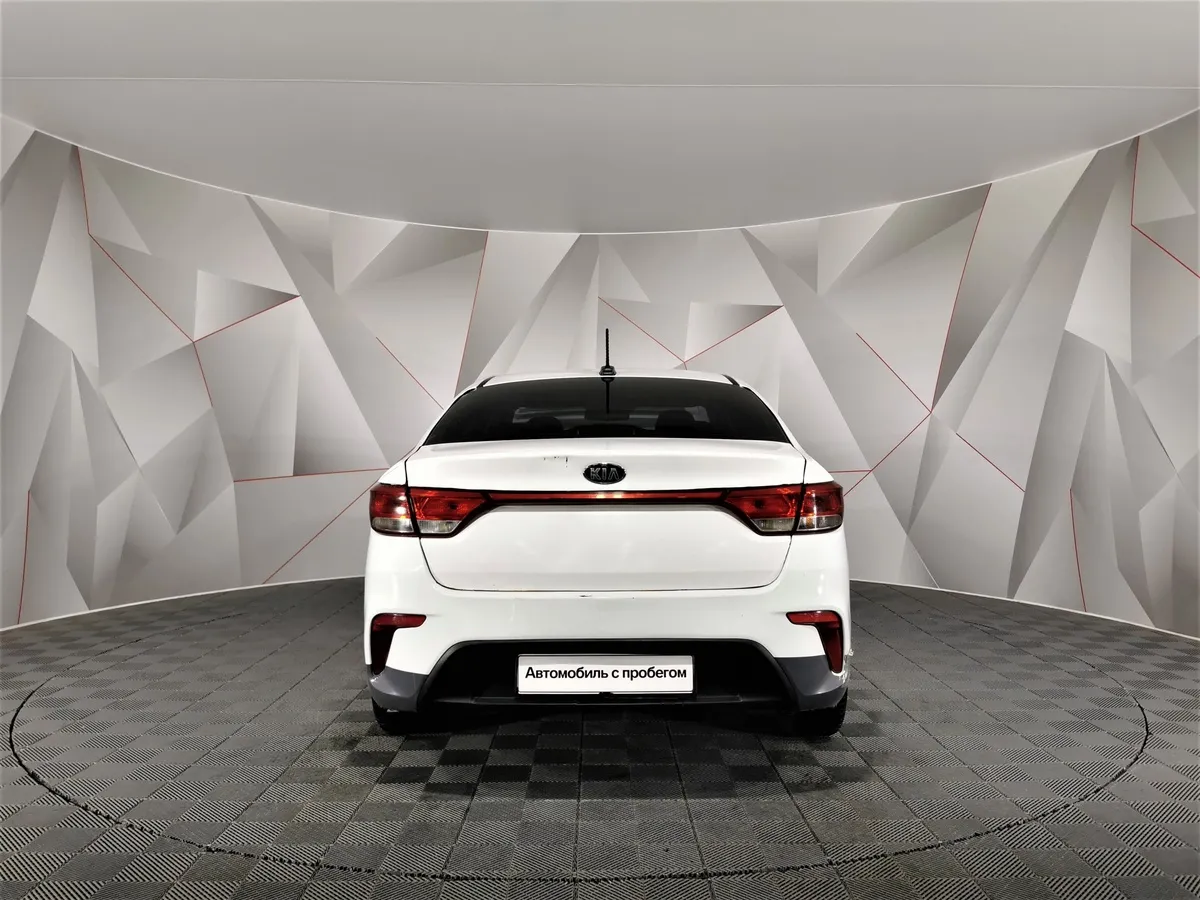 Kia Rio 1.6 AT (123 л.с.) Красный в АВИЛОН. Слайд №7