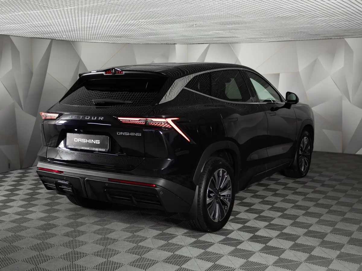 JETOUR Dashing 1.5T 6DCT 2WD (147 л.с.) Luxury Черный в АВИЛОН. Слайд №5