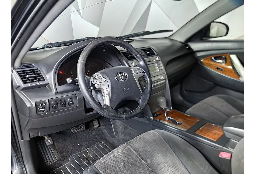 Toyota Camry 2.4 VVT-i AT (167 л.с.) Черный в АВИЛОН. Слайд №17