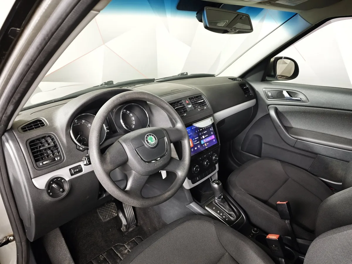 Skoda Yeti 1.2 TSI DSG (105 л.с.) Active Бежевый в АВИЛОН. Слайд №17