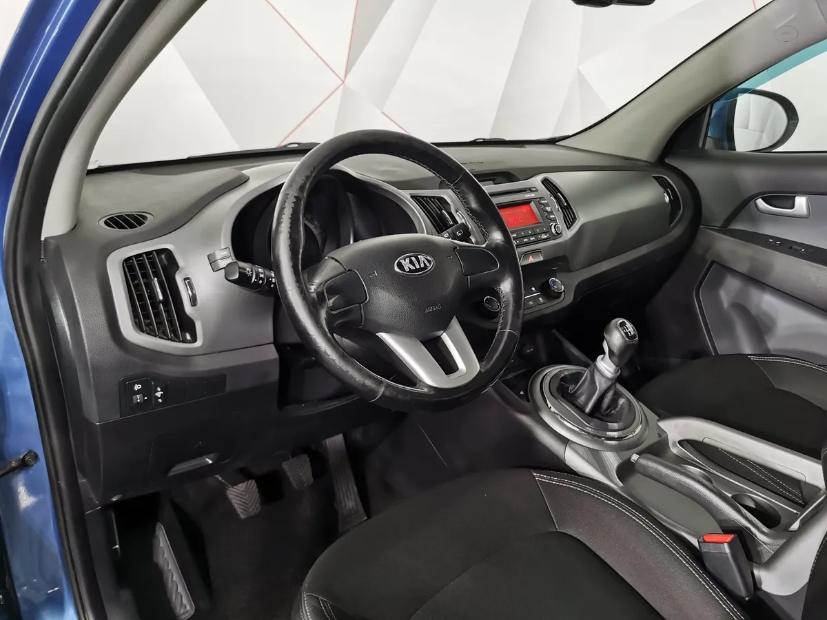 Kia Sportage 2.0 AT 4WD (150 л.с.) Luxe Синий в АВИЛОН. Слайд №18