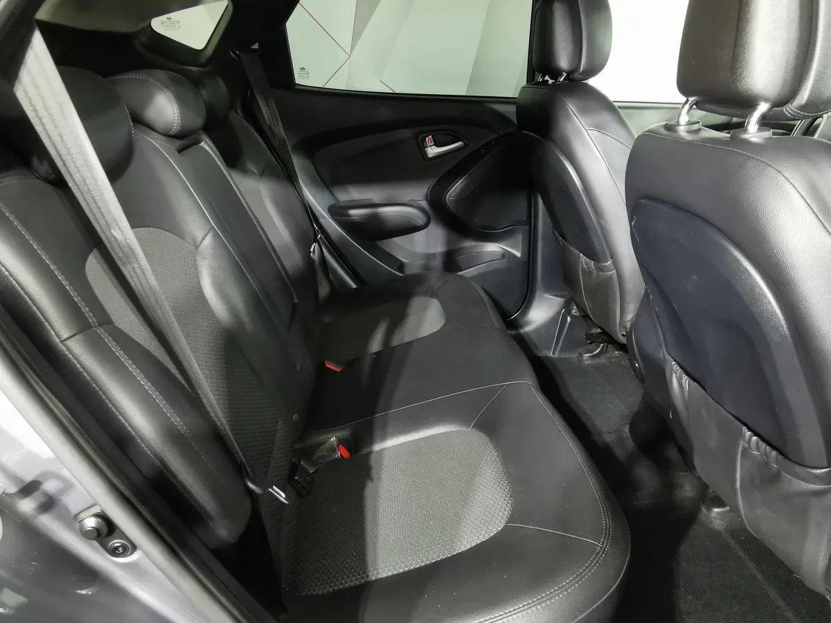 Hyundai ix35 2.0 AT 4WD (150 л.с.) Prime+Style Серый в АВИЛОН. Слайд №15