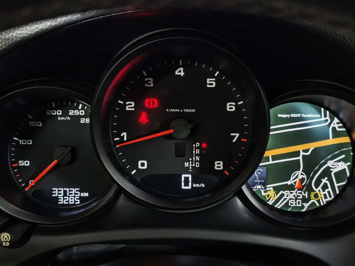 Porsche Macan 2.0 PDK AWD (252 л.с.) Коричневый в АВИЛОН. Слайд №18