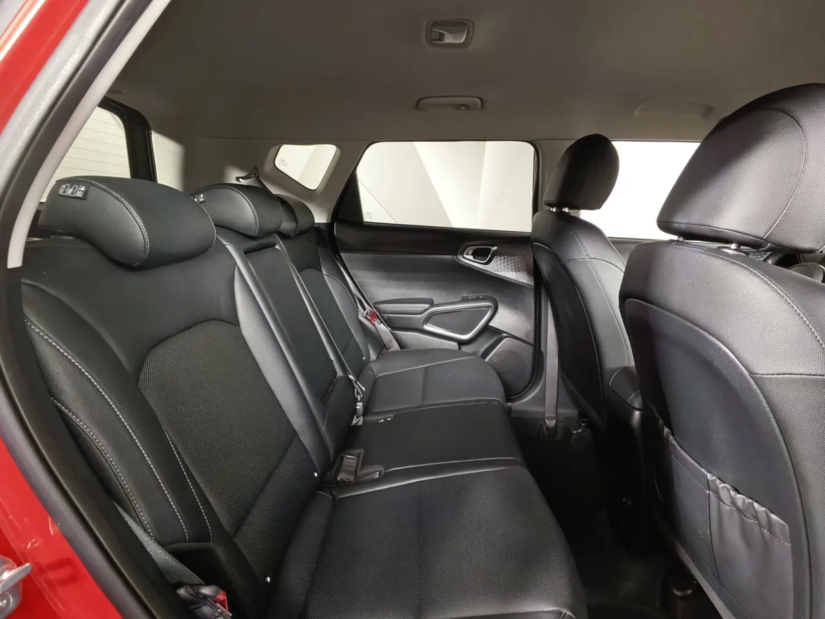 Kia Soul 2.0 MPI AT (150 л.с.) Premium Plus Красный в АВИЛОН. Слайд №16