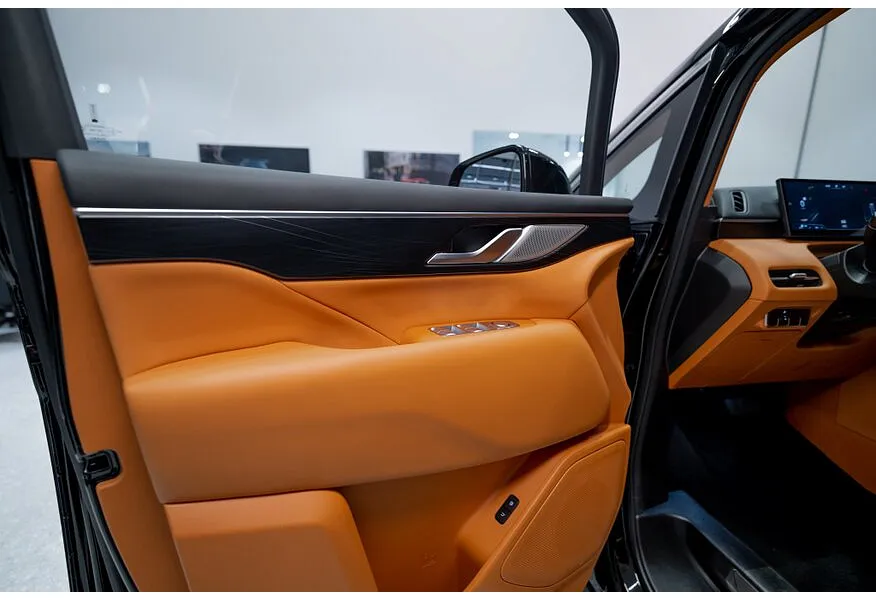 WEY 80 1.5T PHEV AT 4WD (487 л.с.) Premium Черный в АВИЛОН. Слайд №18