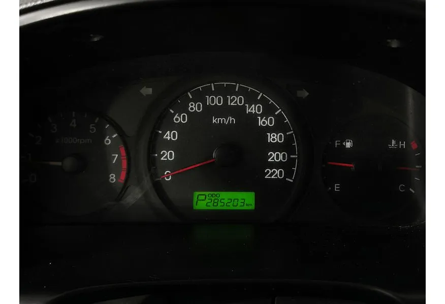 Hyundai H-1 2.4 AT (173 л.с.) Comfort Серебристый в АВИЛОН. Слайд №18