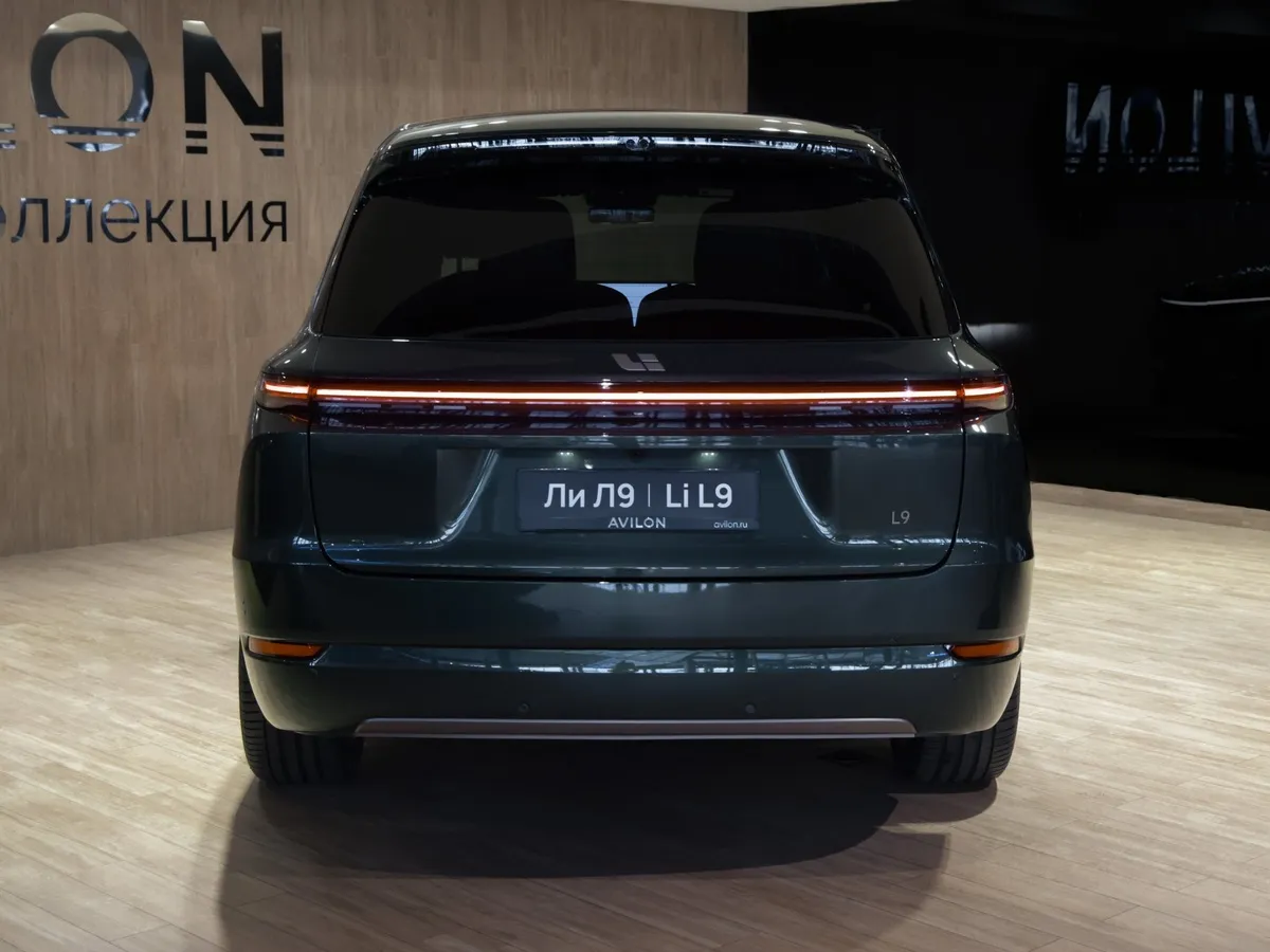 Li Auto L9 1.5 AT 4WD (449 л.с.) Ultra Зеленый в АВИЛОН. Слайд №4
