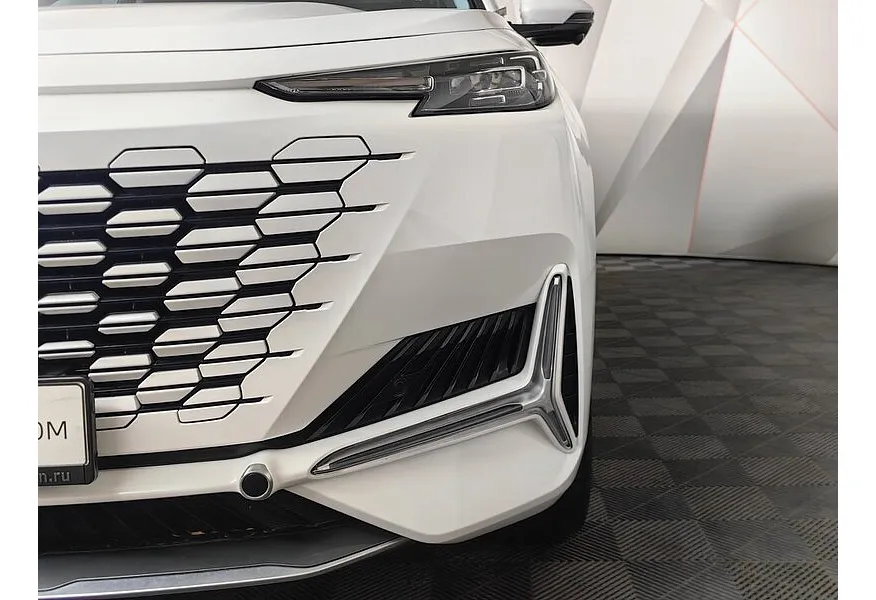 Changan UNI-K 2.0 AT 4WD (226 л.с.) Tech Белый в АВИЛОН. Слайд №10