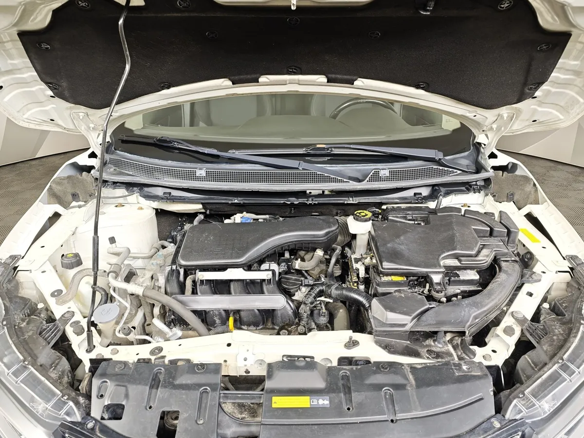 Nissan Qashqai 2.0 CVT (144 л.с.) Белый в АВИЛОН. Слайд №11