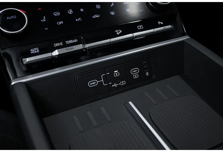 Hyundai Santa Fe 2.0 AT 4WD 7 seats (247 л.с.) Connoisseur Ultra Белый в АВИЛОН. Слайд №22