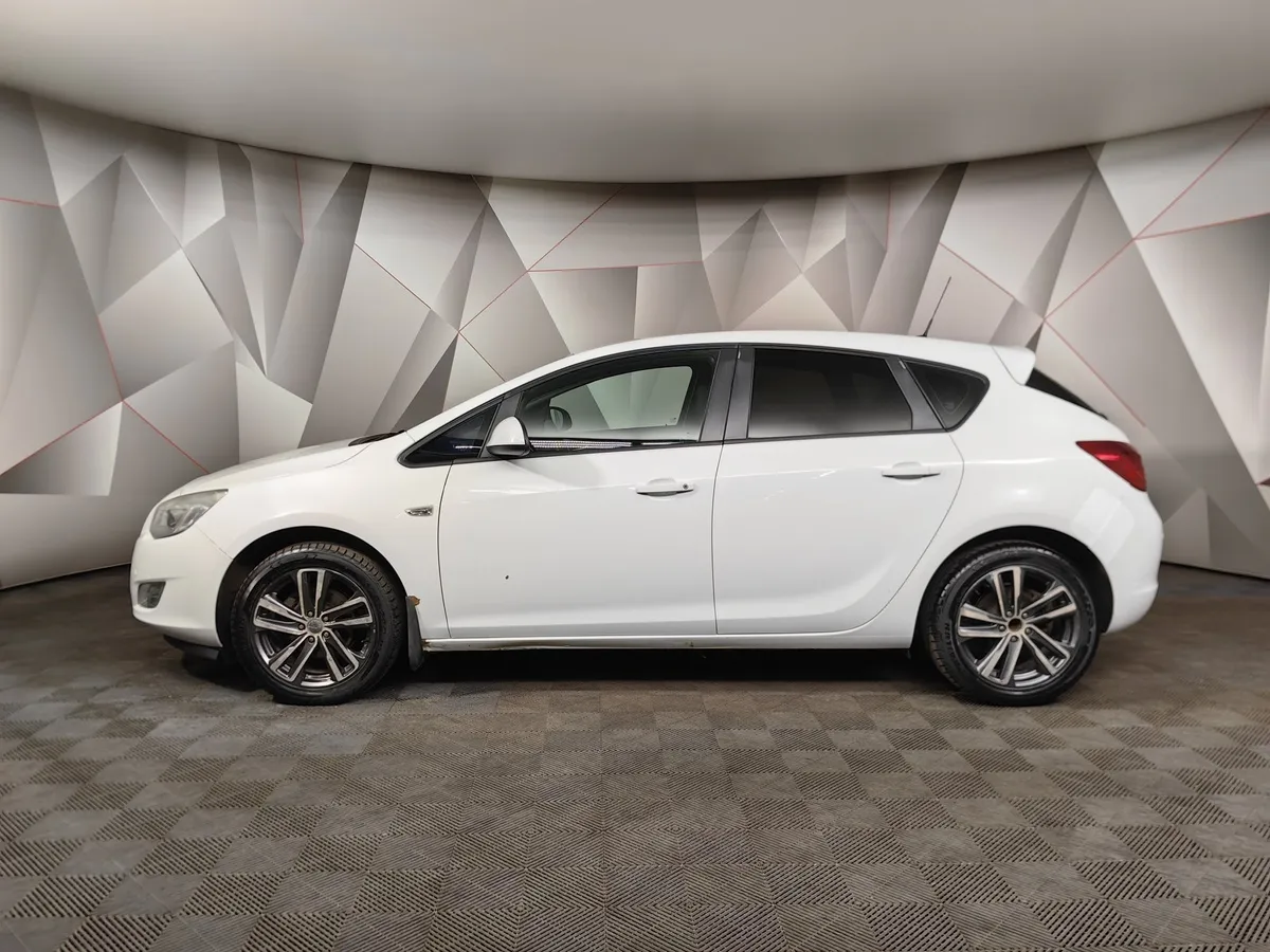 Opel Astra 1.6 MT (115 л.с.) Белый в АВИЛОН. Слайд №5