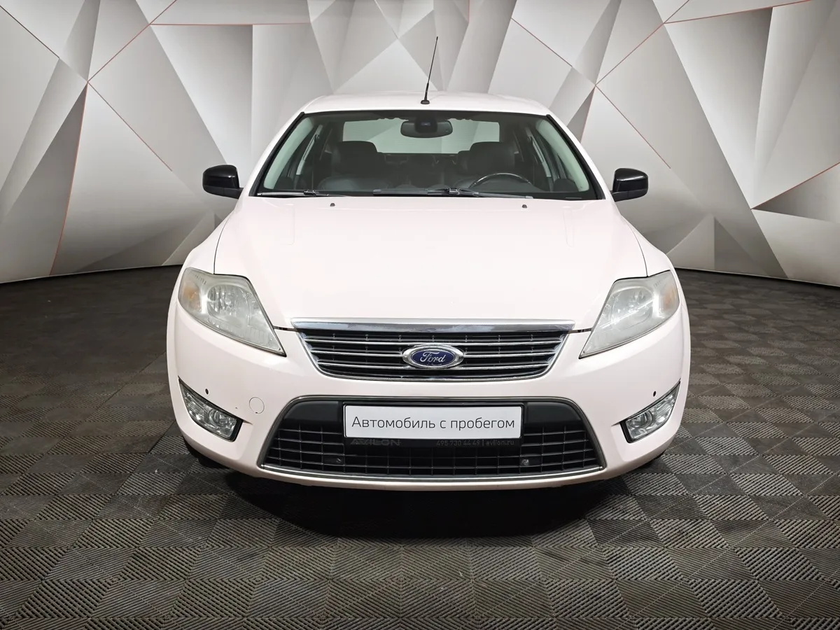 Ford Mondeo 2.3 AT (160 л.с.) Ghia Красный в АВИЛОН. Слайд №7