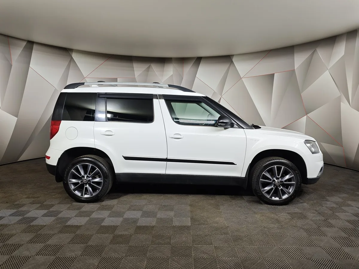 Skoda Yeti 1.6 AT (110 л.с.) Белый в АВИЛОН. Слайд №6