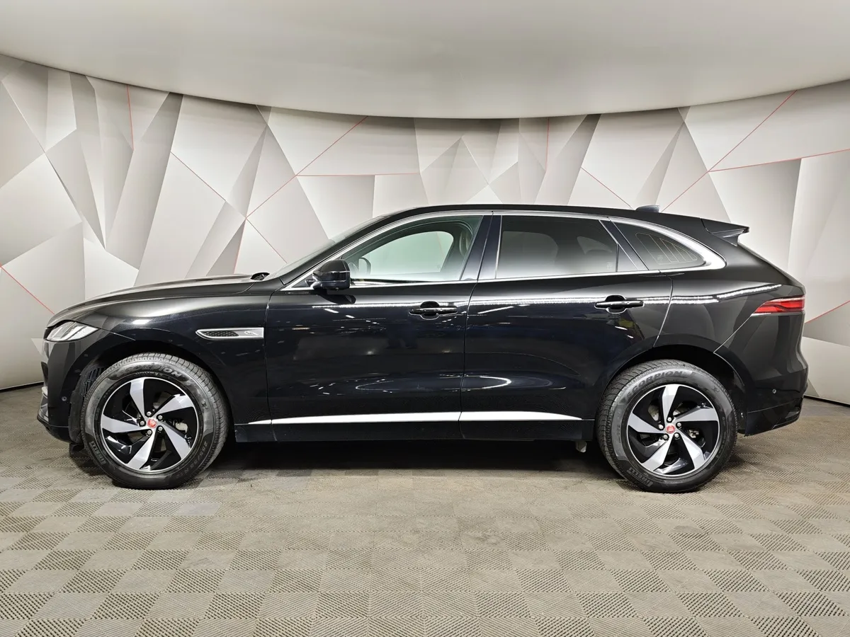 Jaguar F-Pace 2.0 TD AT AWD (199 л.с.) S Черный в АВИЛОН. Слайд №5