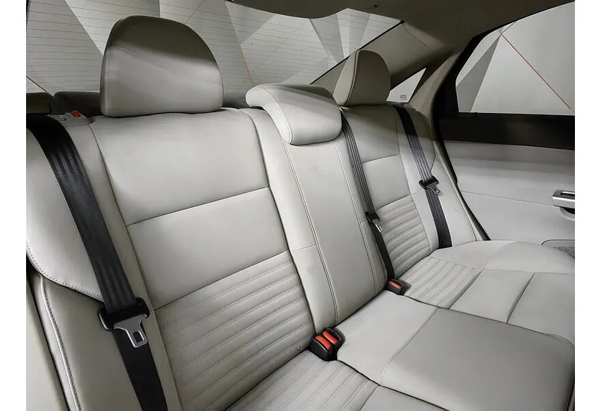 Volvo S40 2.0 Powershift (145 л.с.) Черный в АВИЛОН. Слайд №13