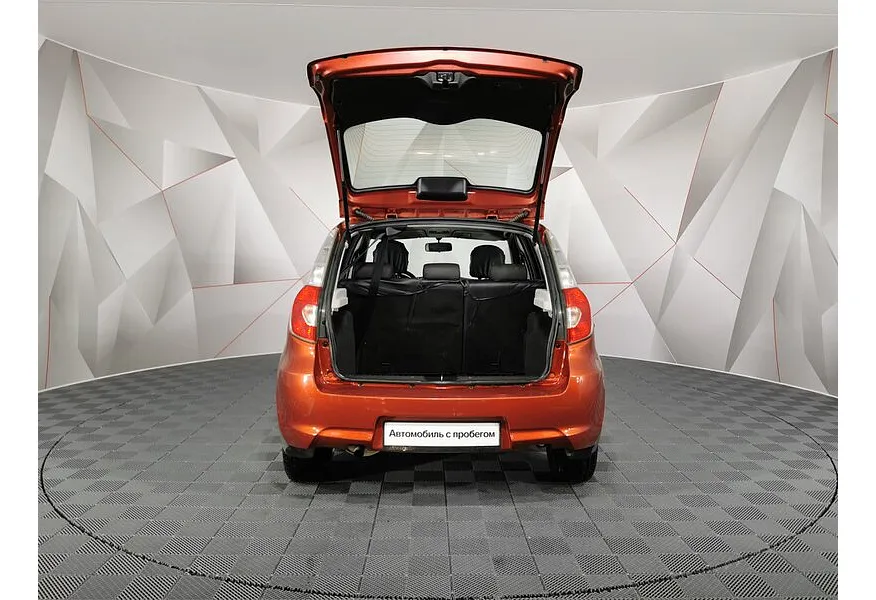 LIVE. Слайд №19