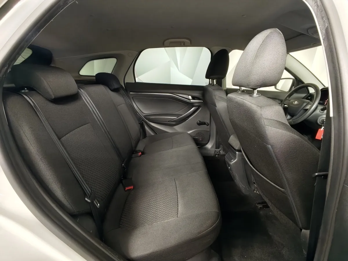ВАЗ (Lada) Vesta 1.6 CVT (113 л.с.) Белый в АВИЛОН. Слайд №16